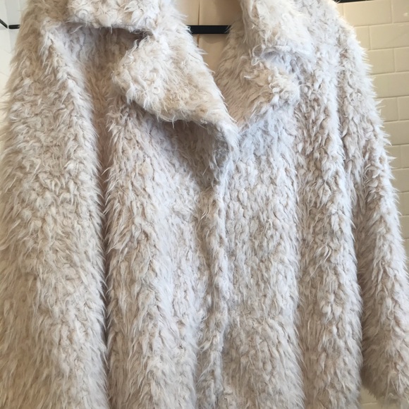 Faux fur Millibon Stitch and Feather jacket - Picture 2 of 4